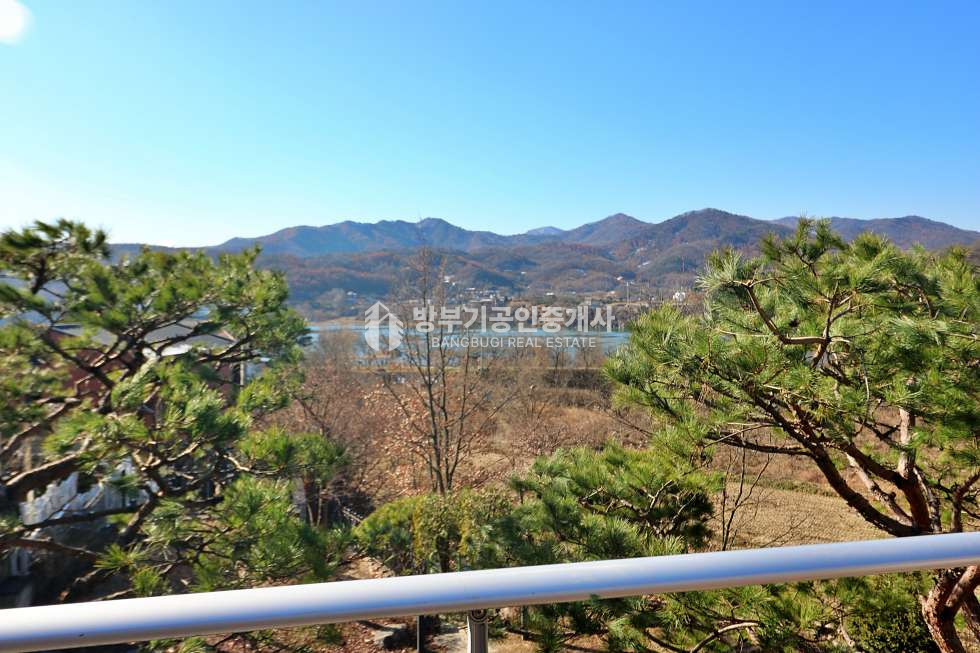 경기 양평군 양평읍 회현리 남한강 조망~ 철근콘크리트 구조, 벙커 주차장, 상수도, 양평읍 시내 5분 거리! 남한강 산책로가 앞에 있는 전원주택 월세 매매 매물번호 14806 사진 52