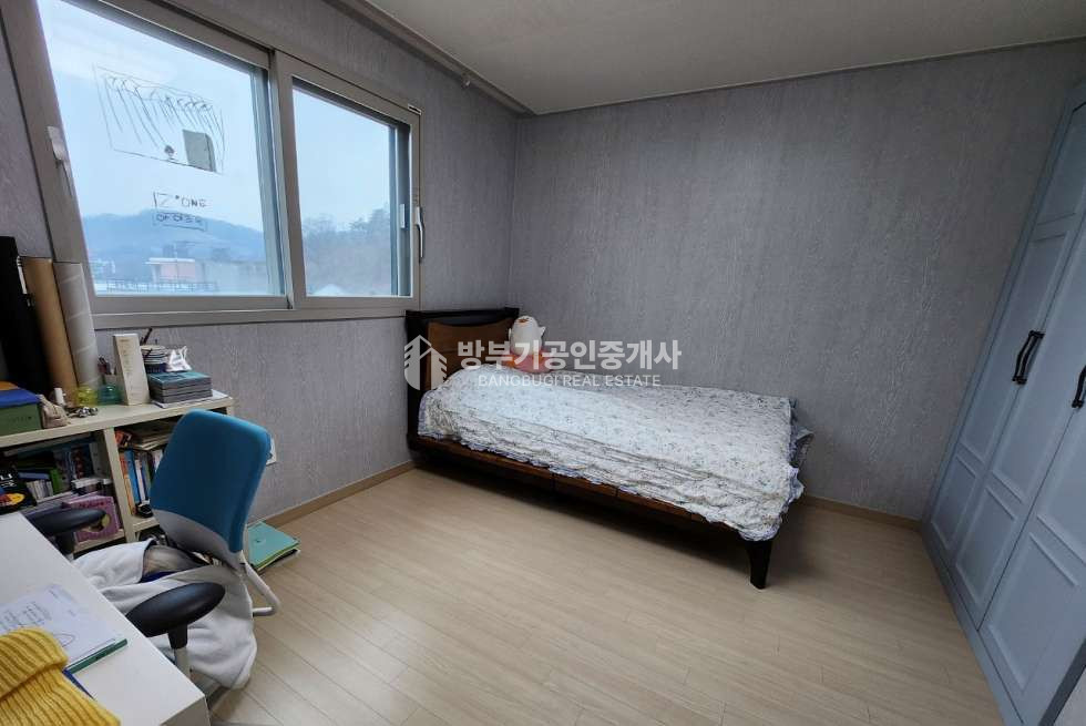 경기 양평군 양서면 따듯한 햇살 가득~ 남향으로 고즈넉한 마을과 멀리 산을 바라보는 전망의 양서면 3억대 전원주택 매매!! 매매 매물번호 14816 사진 11